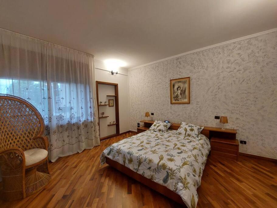 Appartement Lungarno 32 With Private Parking à Florence Extérieur photo