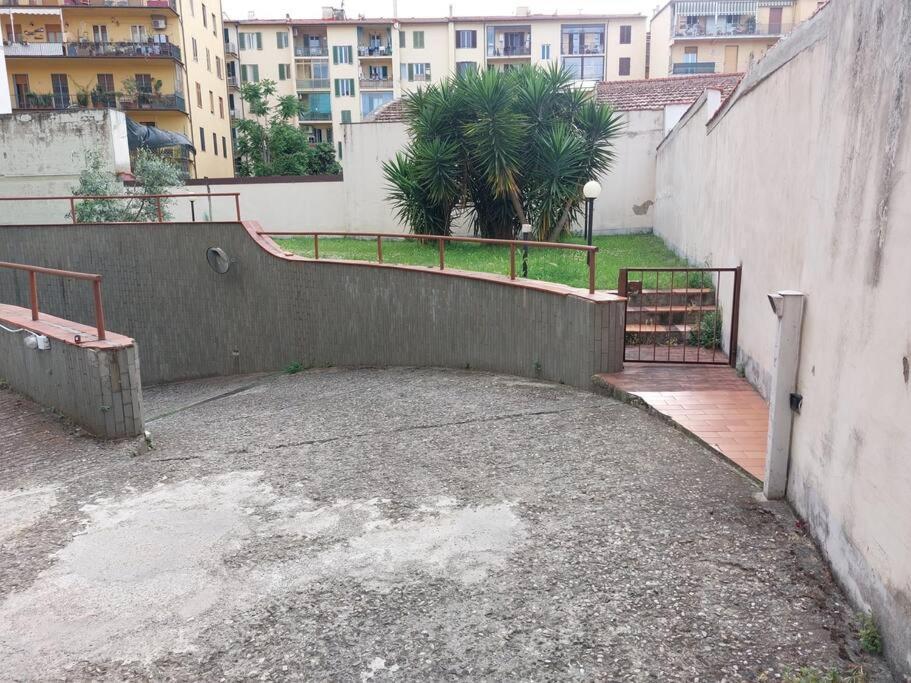 Appartement Lungarno 32 With Private Parking à Florence Extérieur photo