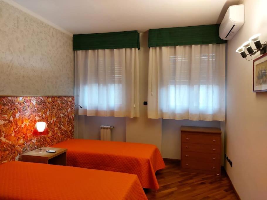Appartement Lungarno 32 With Private Parking à Florence Extérieur photo